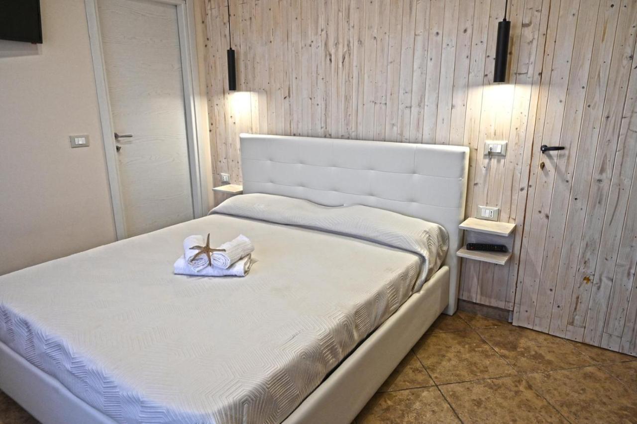 Donna Viruzza Bed and Breakfast Marina di Schiavonea Exteriör bild